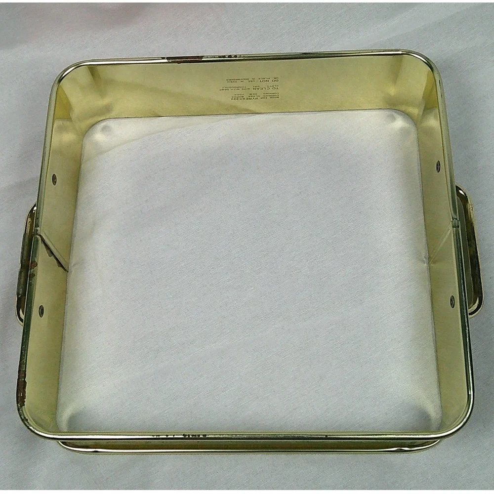 VTG. PYREX 222 For Glass Baking Casserole 8x8